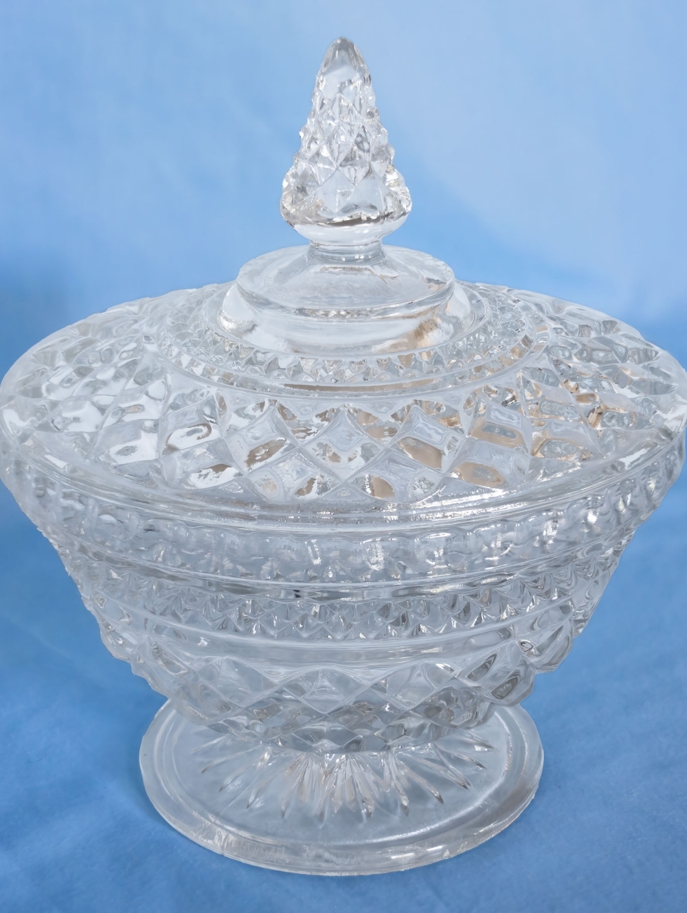 Vintage  Anchor Hocking Wexford Pattern Large Candy Dish With Lid